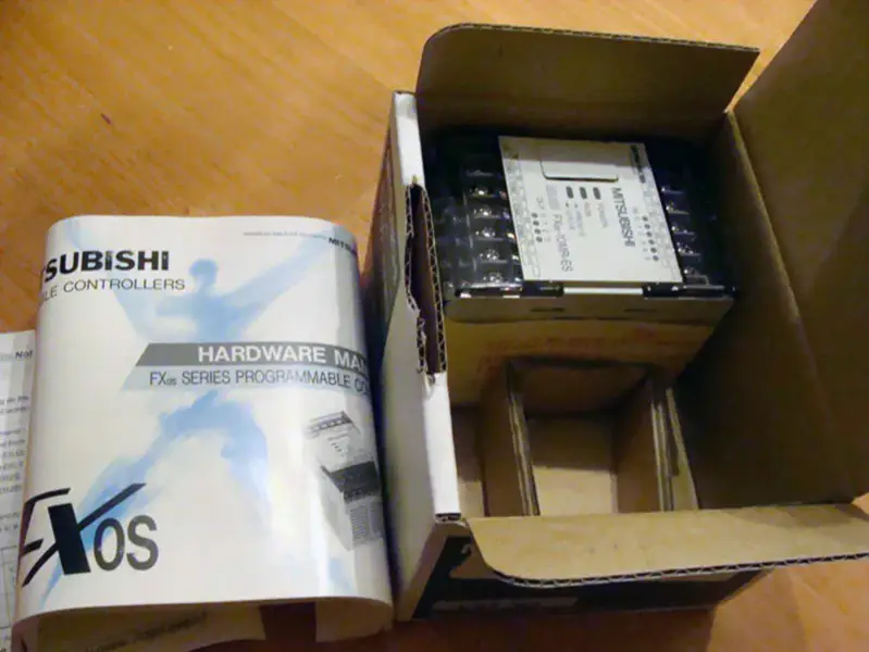 三菱 FX0S-10MR-ES/UL