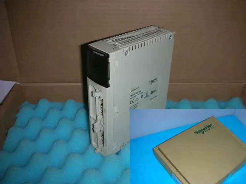 シュナイダーPLC TSXDSY32T2K