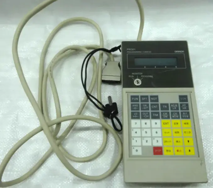 オムロンPLC CQM1シリーズ CQM1-PRO01