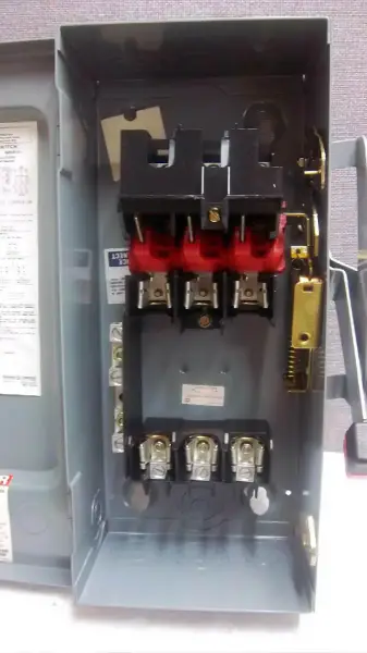 スクエアD H361N