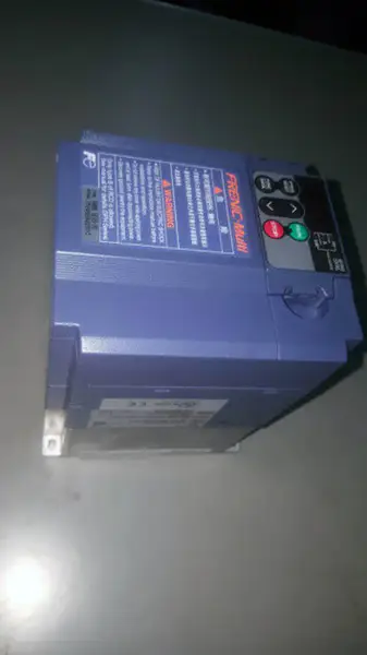 富士電機 FRN1.5E1S-7C