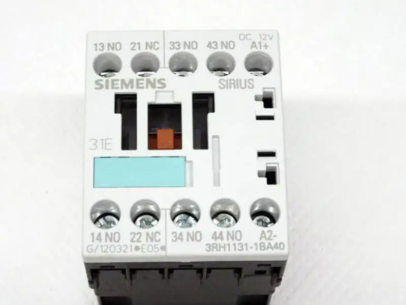 シーメンス 3RH1131-1BA40