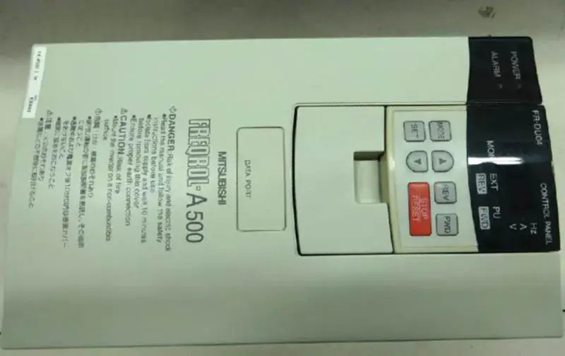 三菱 1.5KW/220V FR-A520-1.5K