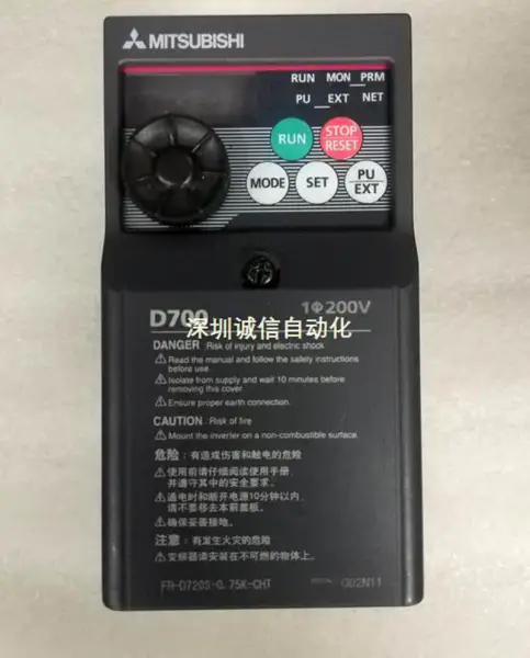 三菱 FR-D720S-0.75K-CHT 220V0.75KW