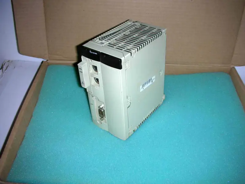 シュナイダーPLC TSXP57453M