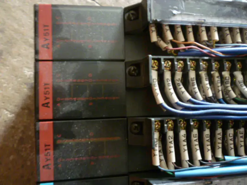 三菱 PLC AY51T