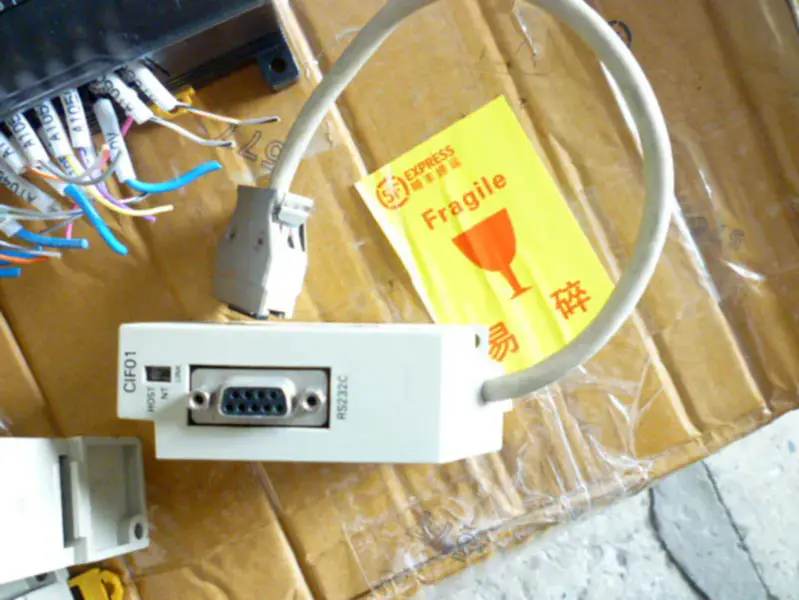 オムロンCPM1-CIF01