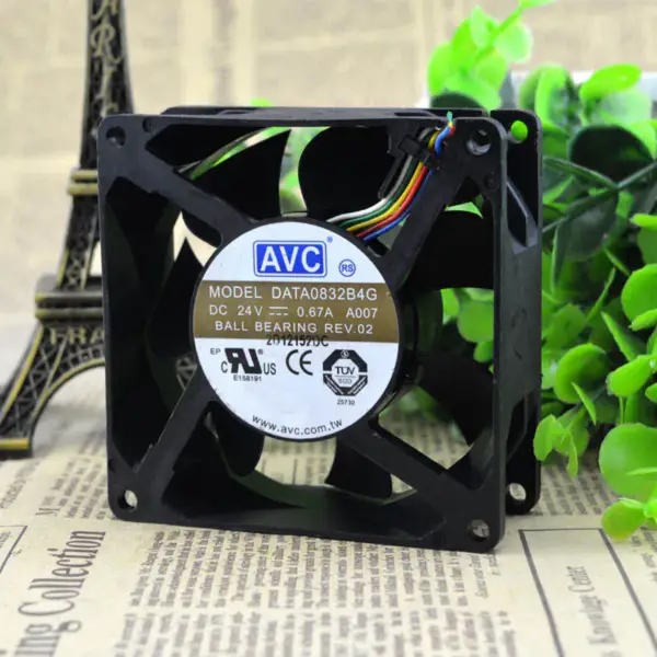 AVC DATA0832B4G 8032 24V 0.67A 8CMファン