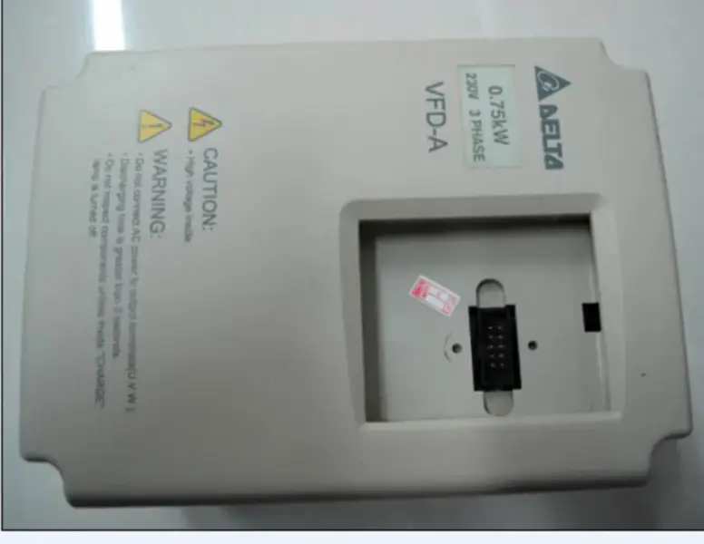 デルタ VFD007A23A 220V750W 8