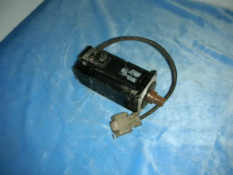 オムロン R88M-U40030VA-S1