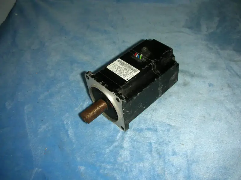 安川電機 SGME-02AF14