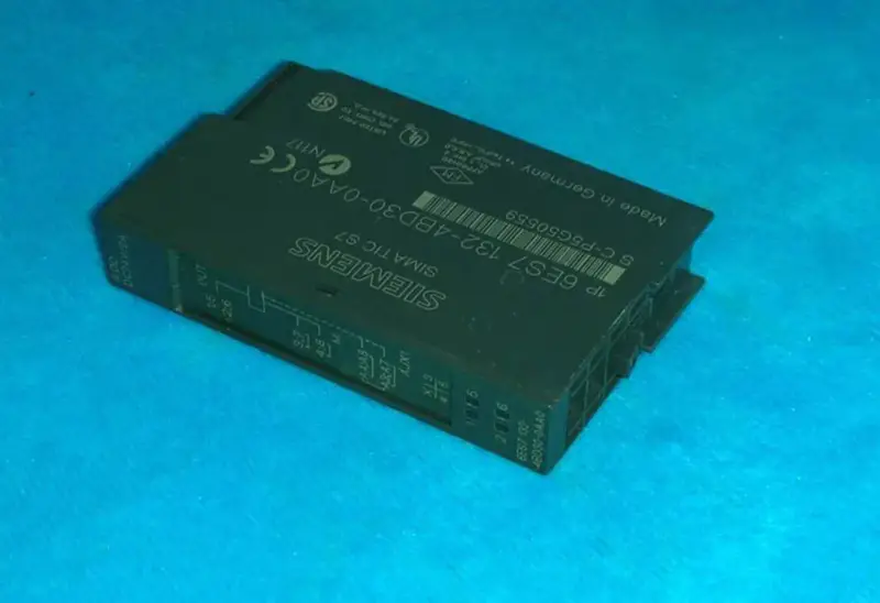 シーメンス 6ES7132-4BD30-0AA0