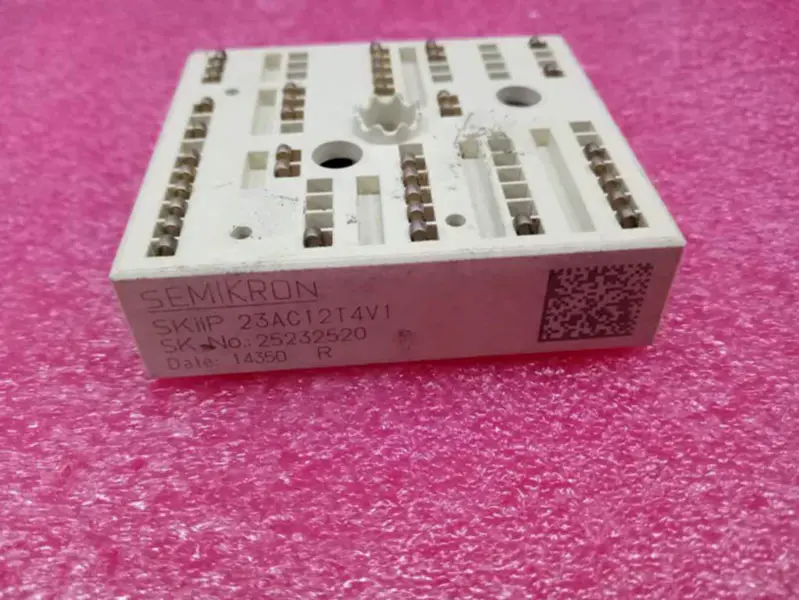 スキー23AC12T4V1