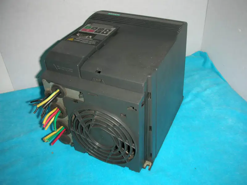 シーメンス 6se9221-0dc40