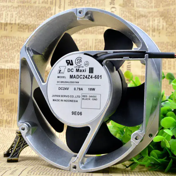 サーボ MADC24Z4-601 ファン 24V 0.79A 18W 17cm 17251