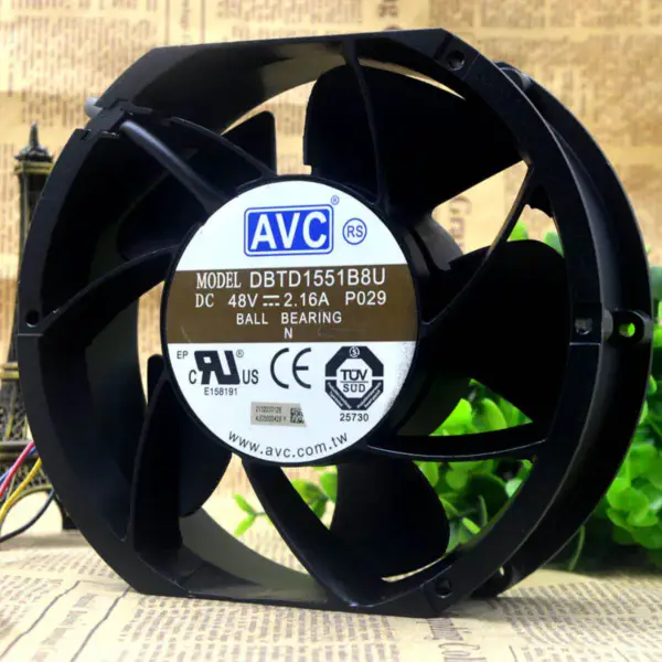 AVC DBTD1551B8U 48V 2.16A 4線式pwmファン