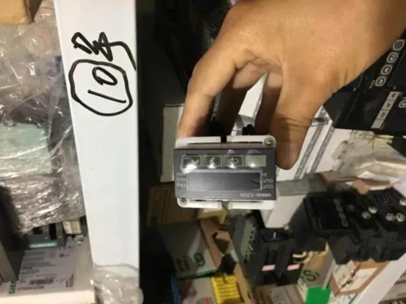 オムロン K3GN-NEC1-FLK DC24V 8
