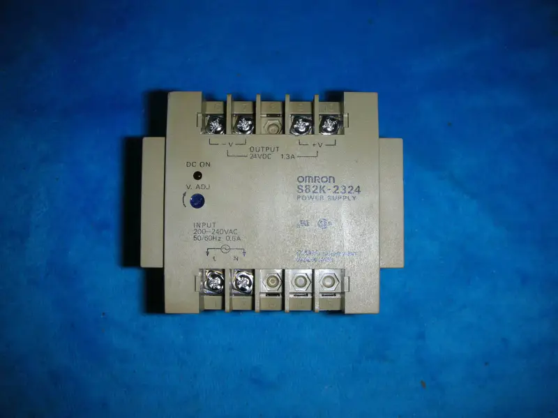 オムロン S82K-2324