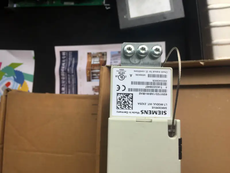 シーメンス 6SN1123-1AB00-0BA2