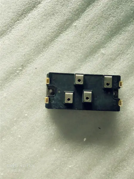 安川G7 30kw CM165YE4锛? 2F