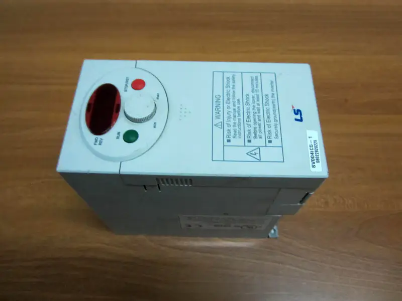 LS LG SV004IC5-1 220V 400W 0.4KW