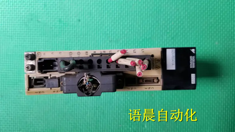 安川電機 SGDV-R90A01A 100W