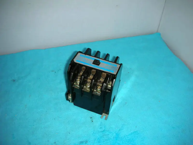 フジFMC-3 200V