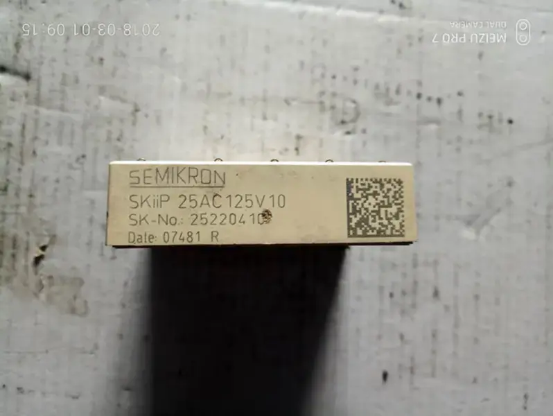 スキー25AC125V10