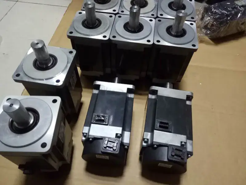 三菱 750W HF-KN73J-S100