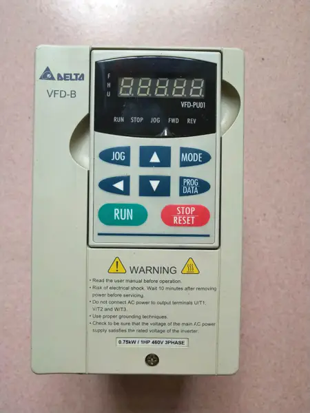 デルタVFD007B43A 380V 0.75KW