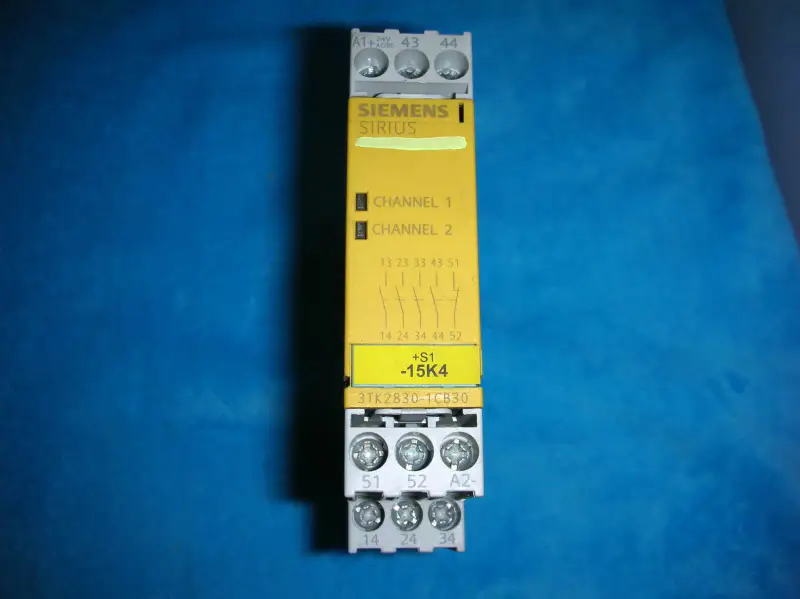 シーメンス 3TK2830-1CB30