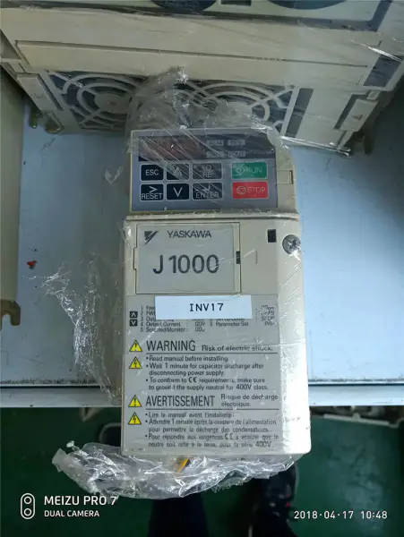 安川J1000シリーズ CIMR-JT2A0002BAA 0.4/0.2KW 220V