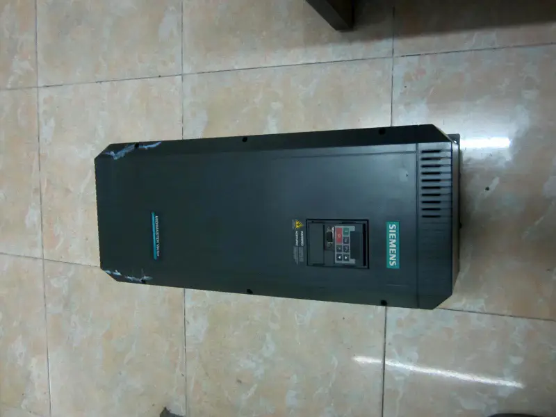 シーメンス380V 37KW MIDIMASTERベクトル6SE3226-8DJ40
