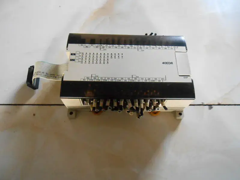オムロンPLC CPM1A-40EDR xj