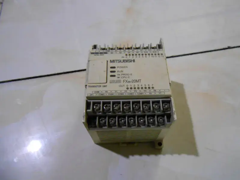 三菱 PLC FX0S-20MT