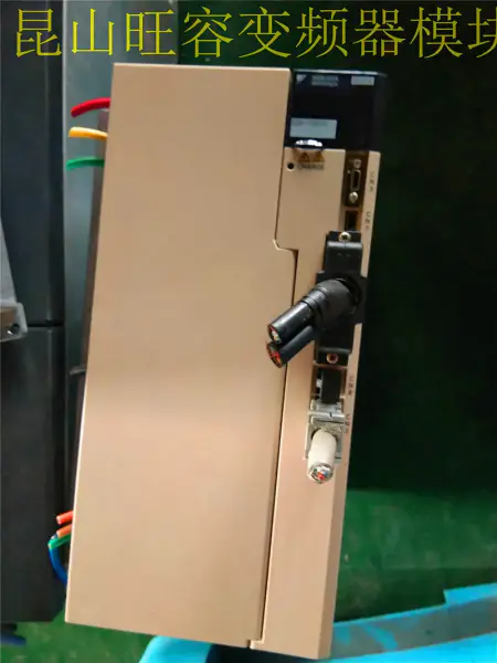 安川電機 SGDV-170D01A