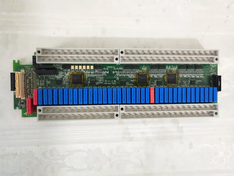 三菱 PLC FX2N-80MT-001 IO