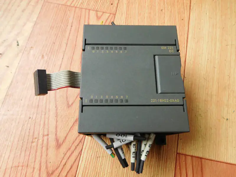 シーメンス PLC 6ES7 221-1BH22-0XA0