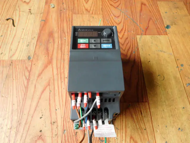 デルタVFD007EL43A 0.75KW 380V