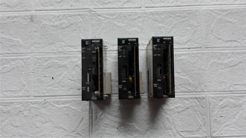 オムロン CJ1W-TC 001 190902