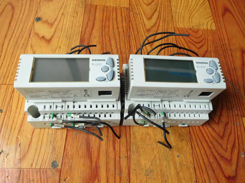 シーメンス RLU222 エアコンコントローラー