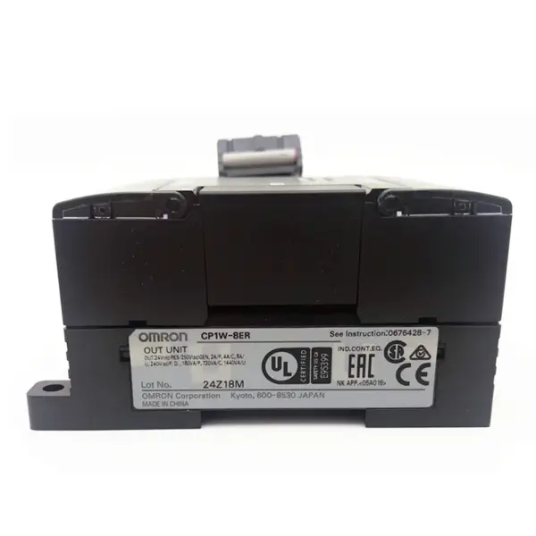 オムロン CP1W-8ER PLCモジュール