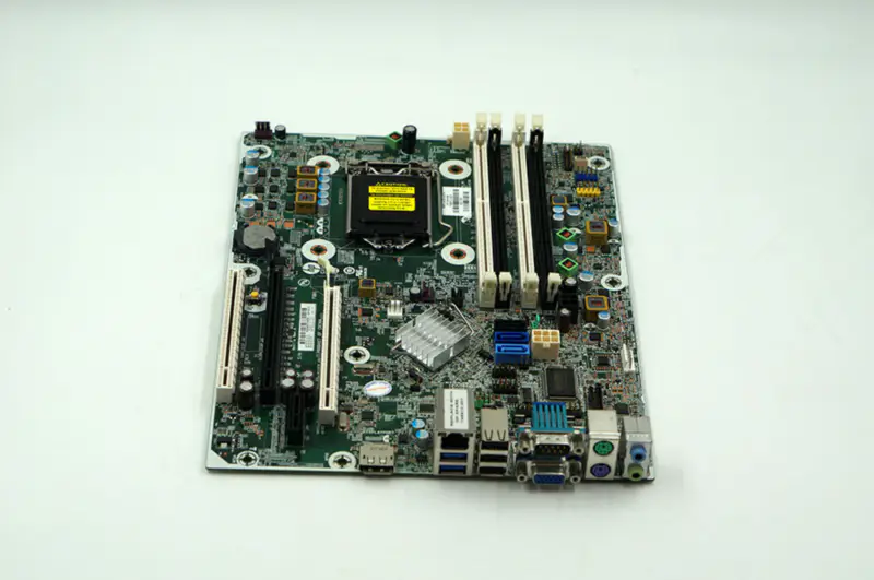 HP RP5810 748612-001 748493-001マザーボード