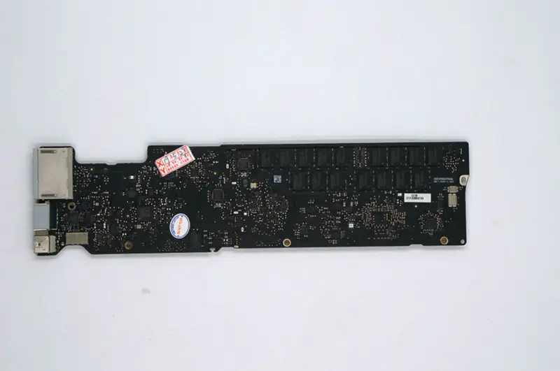 MacBook Air (13-inch Mid 2011) A1369 EMC2469 i5 G2 1.7Ghz 820-3023-Aマザーボード