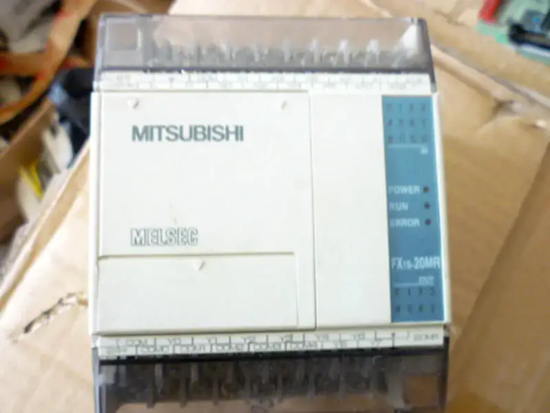 三菱 PLC FX1S-20MR
