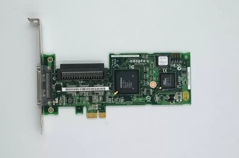 Adaptec ASC-29320LPE SCSI Low Profile Card 産業用マザーボード