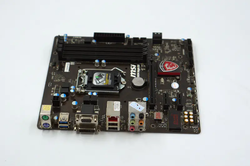 MSI B85M Night ELFマザーボード LGA 1150 /6GB M-ATX