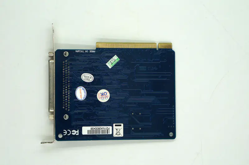 Moxa C168H/PCIマザーボード