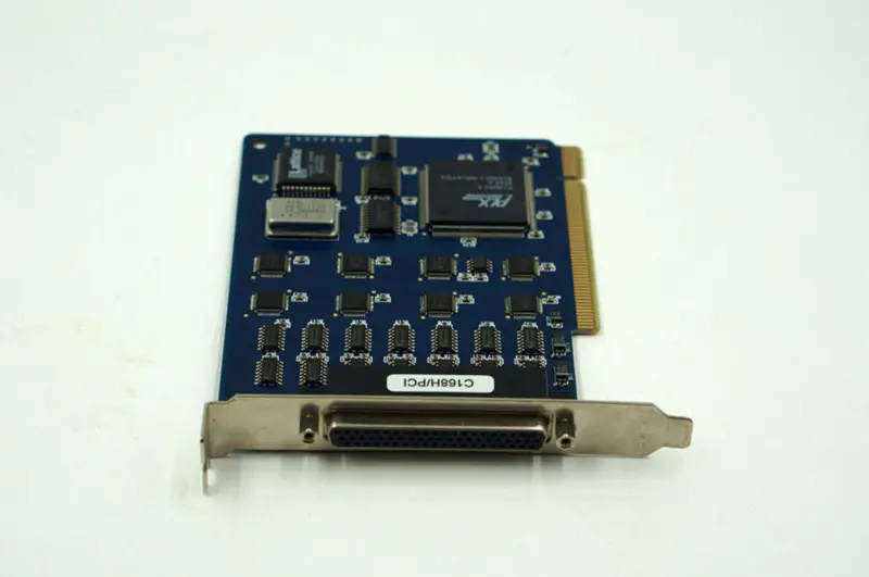 Moxa C168H/PCIマザーボード