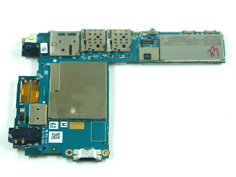 ソニーXperia C4 E5333マザーボードのチップロックを解除